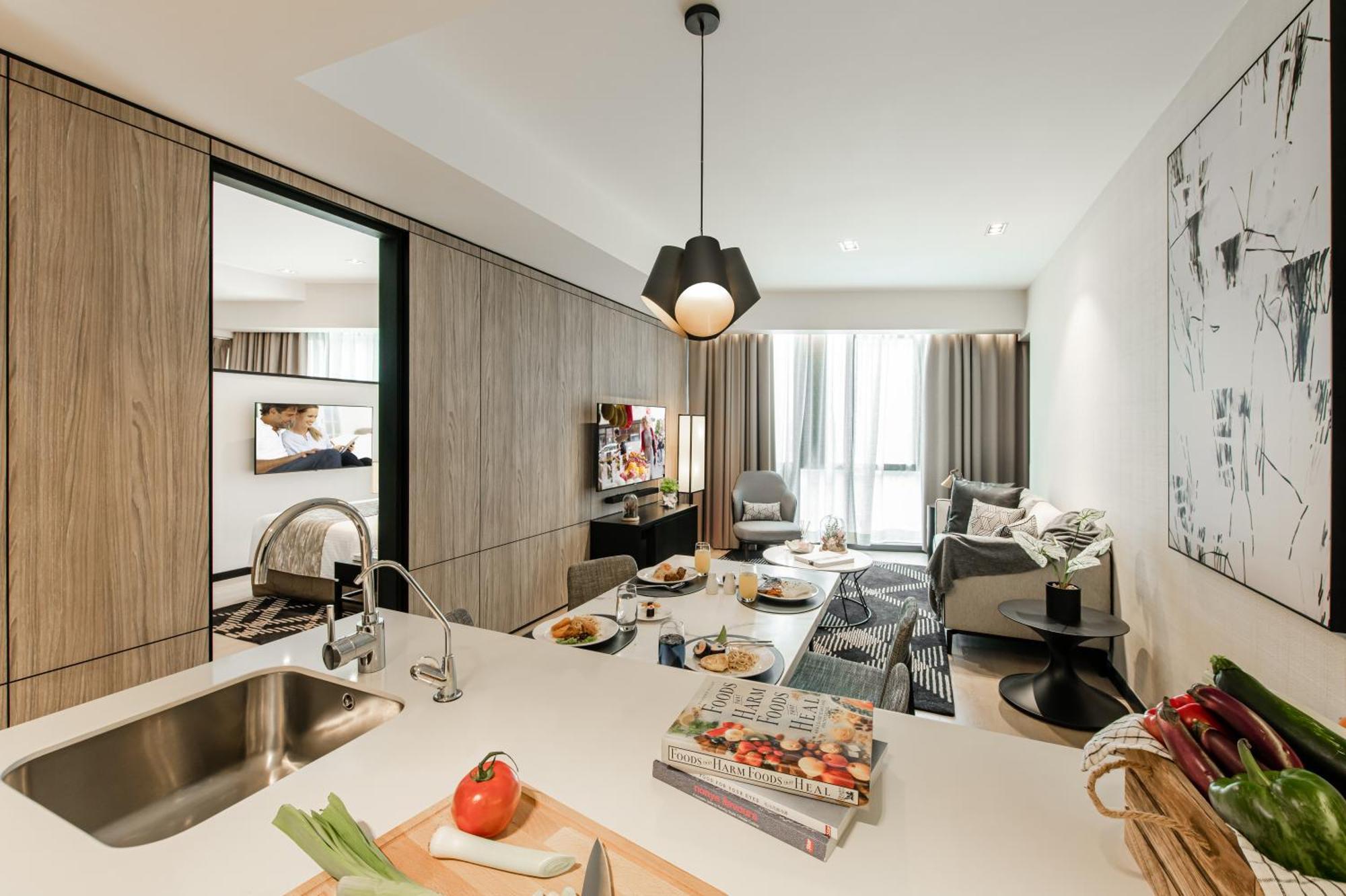 Ascott Star Klcc Kuala Lumpur Hotel Ngoại thất bức ảnh The kitchen and living room of a typical apartment