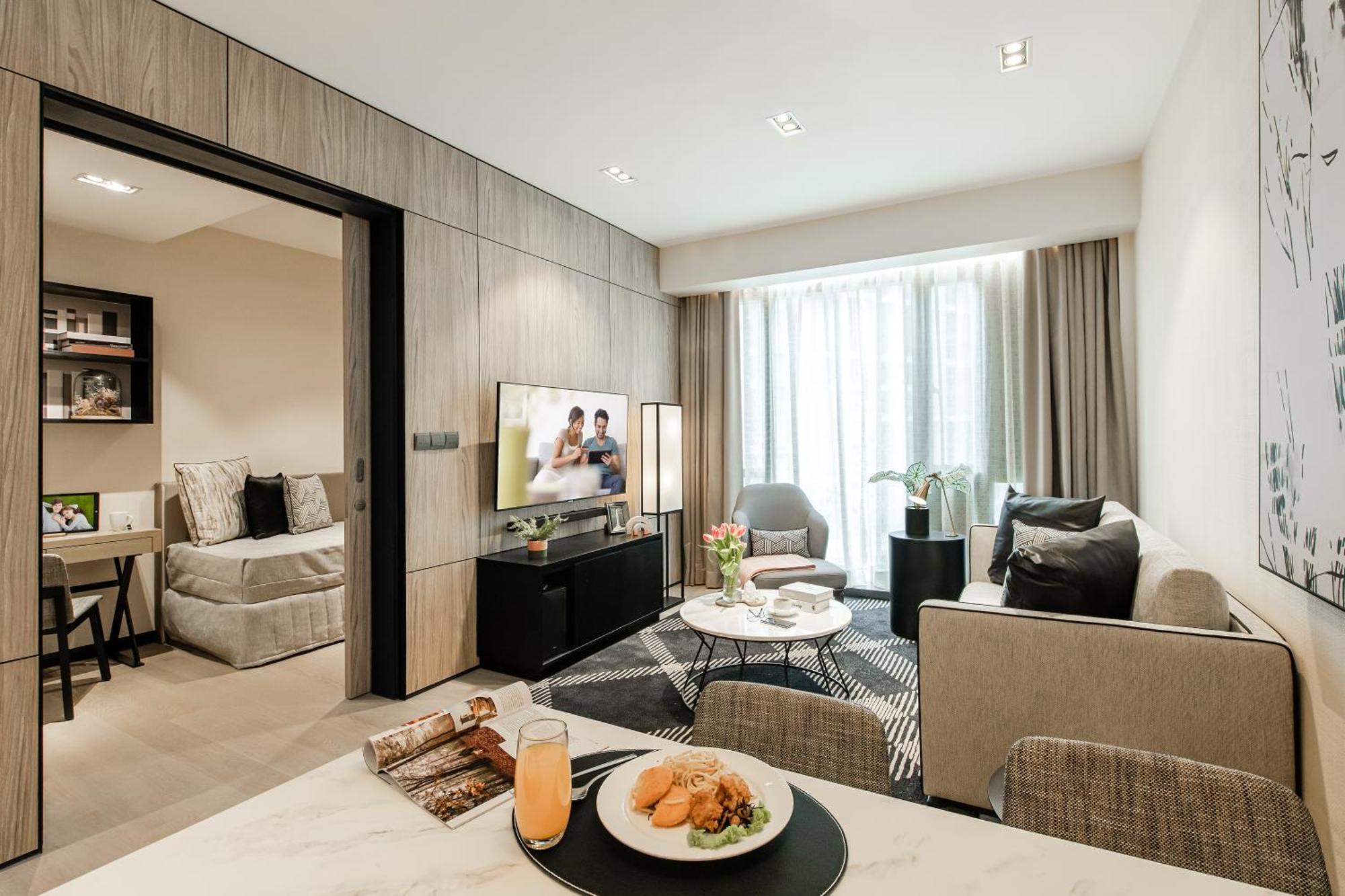 Ascott Star Klcc Kuala Lumpur Hotel Ngoại thất bức ảnh A typical apartment at The Ritz-Carlton, Century City