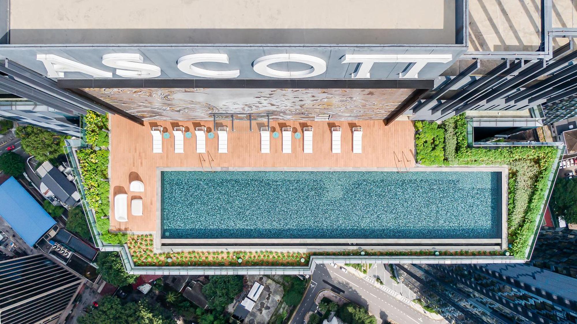 Ascott Star Klcc Kuala Lumpur Hotel Ngoại thất bức ảnh Aerial view of the rooftop pool